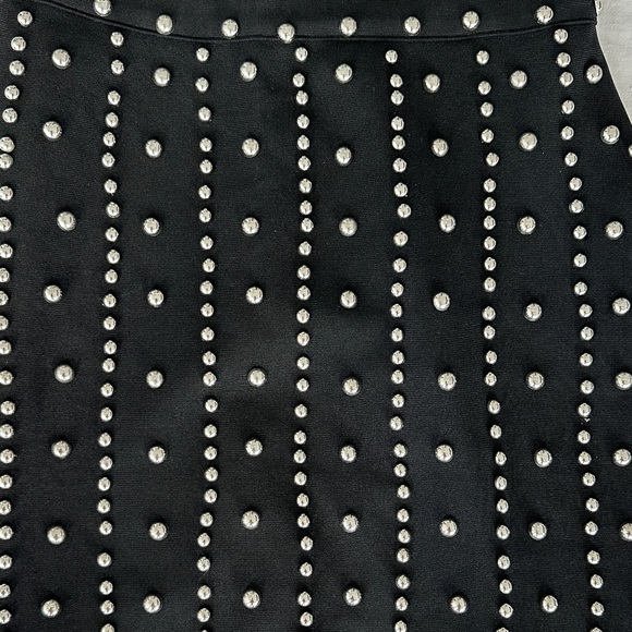 Chic Strapless Black Dress with Metal Stud Detailing - Picture 4 of 7